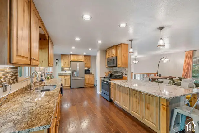3216 Fernwood Dr, Layton, UT 84040 - #2