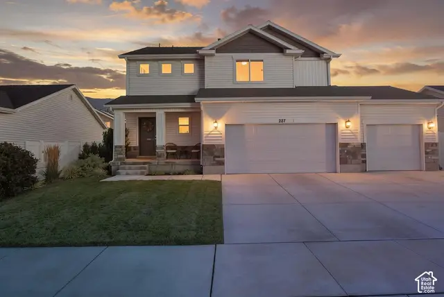 227 W Braeburn Ln, Santaquin, UT 84655 - #2