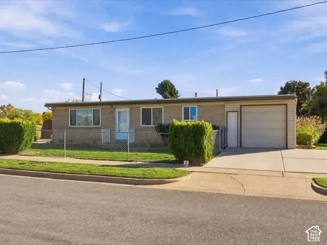 677 W 2400 N, Clinton, UT 84015 - #2