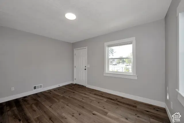 1541 S Navajo St, Salt Lake City, UT 84104 - #3