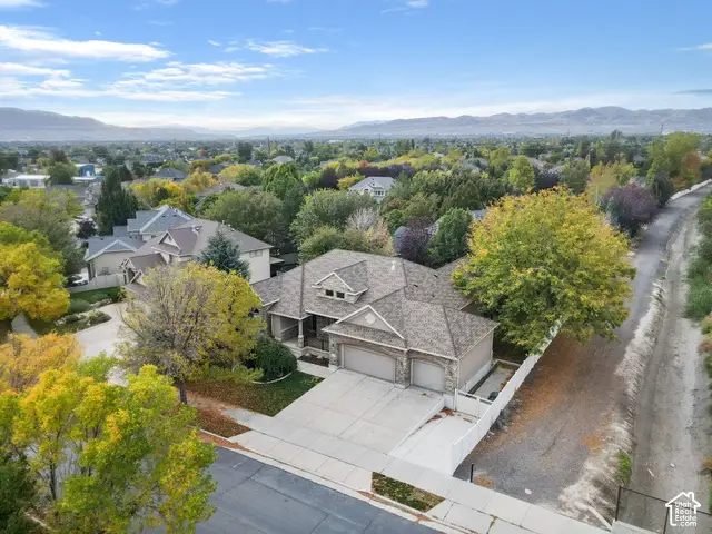 3013 W Alta Peak Rd, South Jordan, UT 84095 - #2