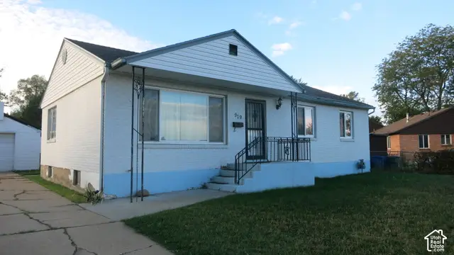919 E Bel Mar Dr S, Ogden, UT 84403 - #2