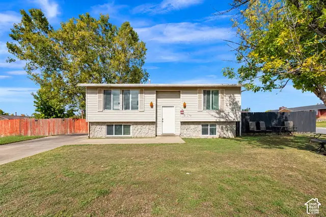 574 W 1950 N, Clinton, UT 84015 - #1