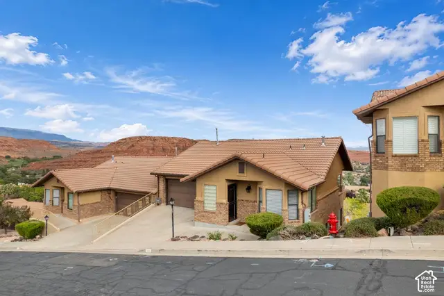 556 N Ridgecrest Cir, Saint George, UT 84770 - #2