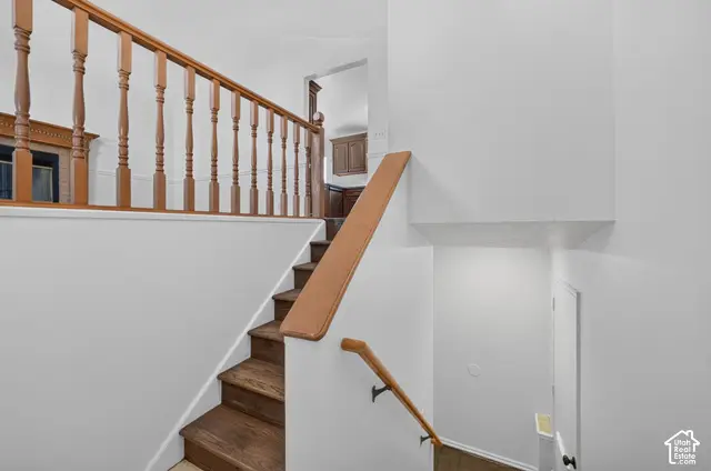 121 W Magic Dr, Murray, UT 84107 - #3