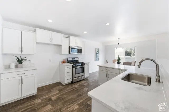 571 S Windsong Ln, Saratoga Springs, UT 84045 - #3
