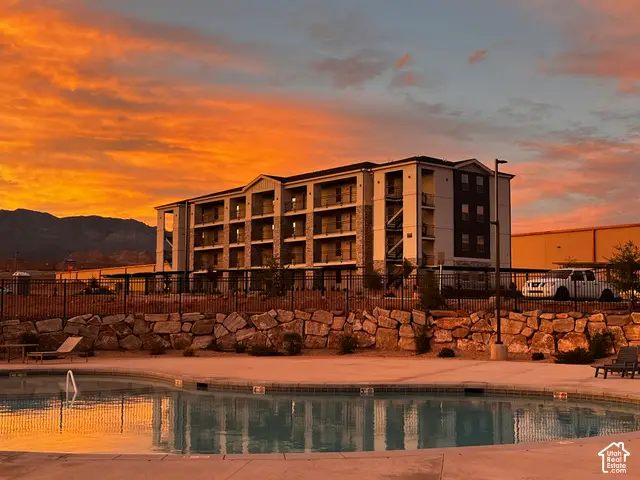 290 N Lone Rock Dr #105, Hurricane, UT 84737 - #1