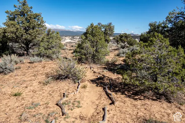 2279 E Long Neck East Dr #5, Boulder, UT 84716 - #1