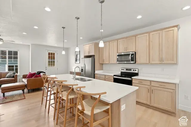 1687 N Centerpoint Ln, Salem, UT 84653 - #2