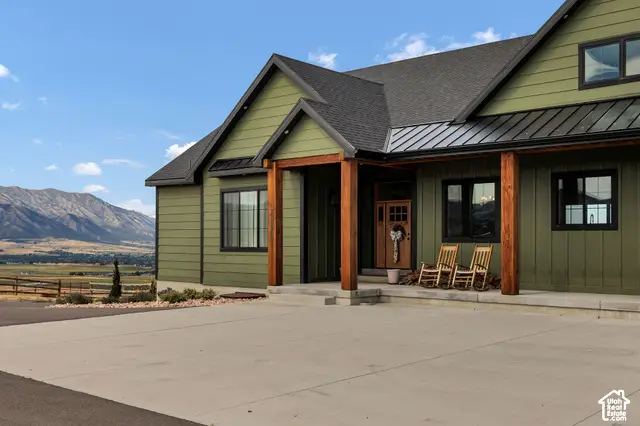 1430 W 6710 S, Hyrum, UT 84319 - #2