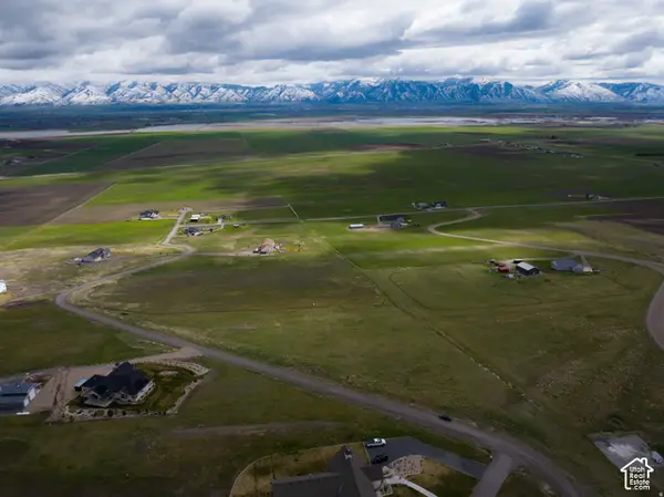 6950 W 2700 N #7, Petersboro, UT 84325