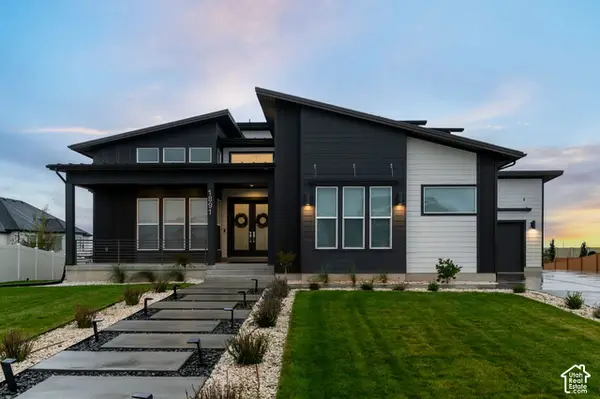 1891 W Flat Rock Cir, Farmington, UT 84025