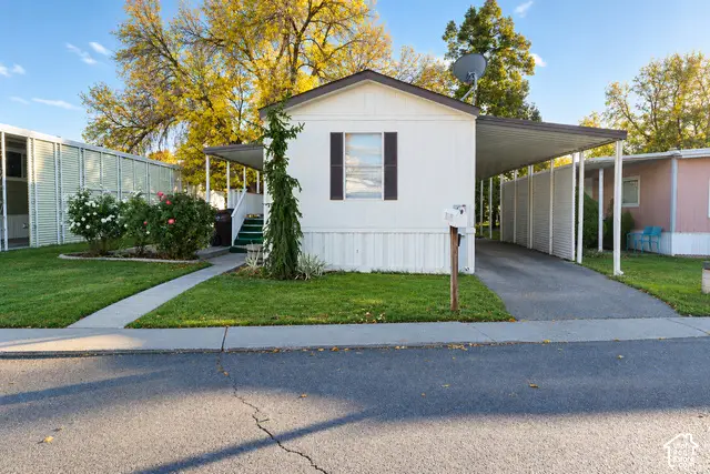 1272 E Sendero Cir, Salt Lake City, UT 84117 - #1
