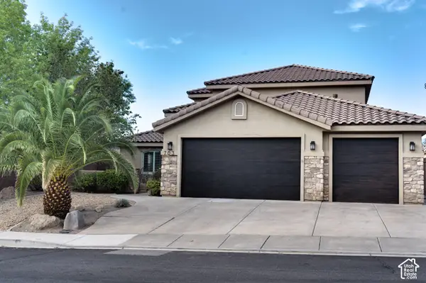 703 E Flag Stone Dr, Washington, UT 84780
