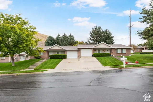 135 S 900 E, Springville, UT 84663 - #1