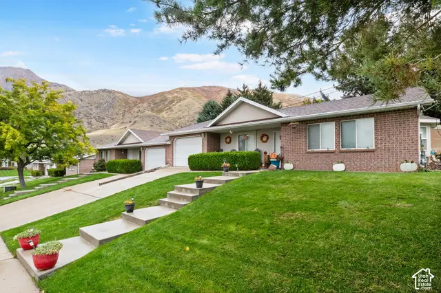 135 S 900 E, Springville, UT 84663 - #3