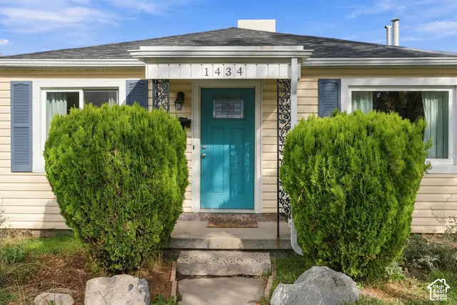 1434 W Glenrose Dr S, Salt Lake City, UT 84104 - #2