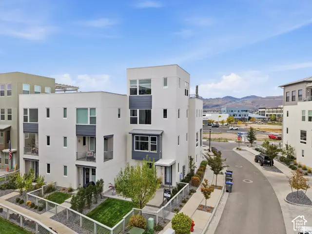 4589 W Scissor Way, South Jordan, UT 84009 - #2