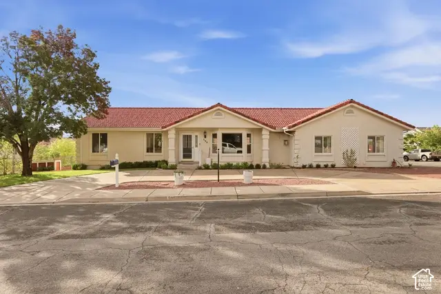 590 E Springhill Dr, Washington, UT 84780 - #1