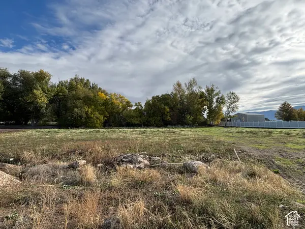 1158 W 3425 N #212, Pleasant View, UT 84414
