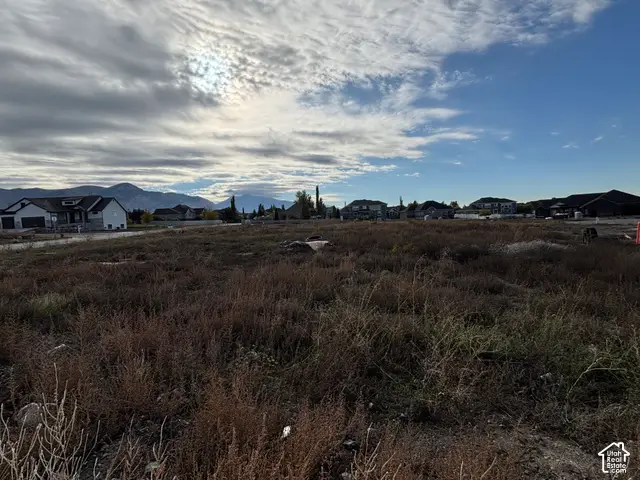 1177 W 3390 N #221, Pleasant View, UT 84414 - #2