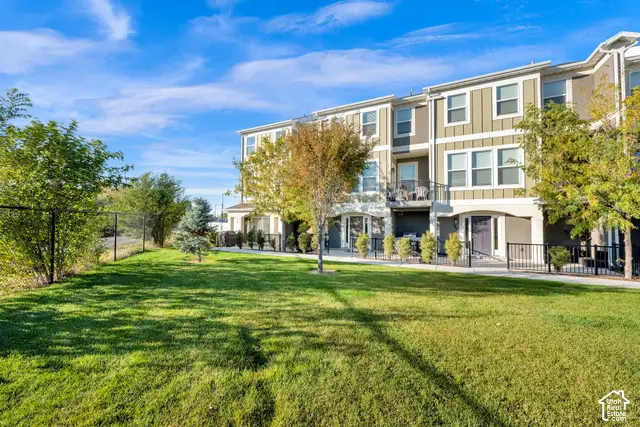 3901 W Kinglassie Ct, Taylorsville, UT 84129 - #3