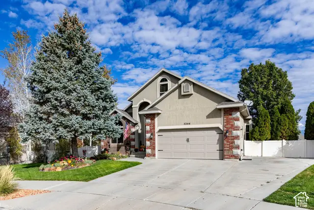 5344 W White Dawn Cir, Herriman, UT 84096 - #1