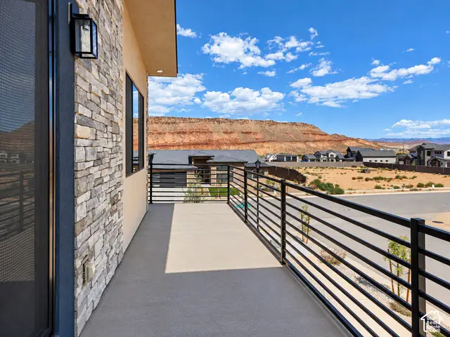 1032 S Wyatt Ln, Washington, UT 84780 - #3