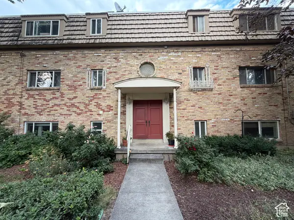 2220 E Murray Holladay Rd S #21, Holladay, UT 84117