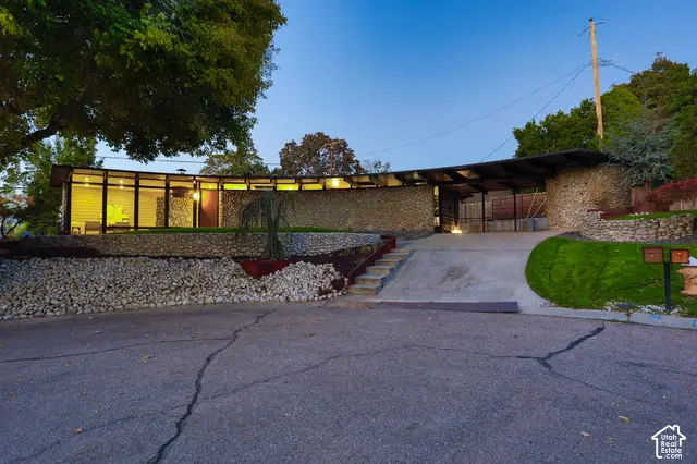 2739 E Pebble Glen Cir, Millcreek, UT 84109 - #1