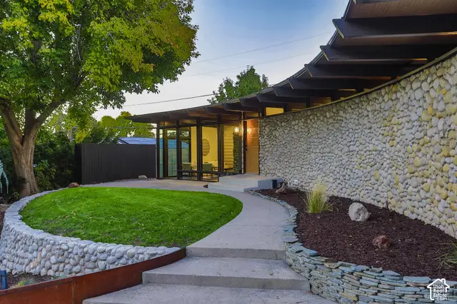 2739 E Pebble Glen Cir, Millcreek, UT 84109 - #3