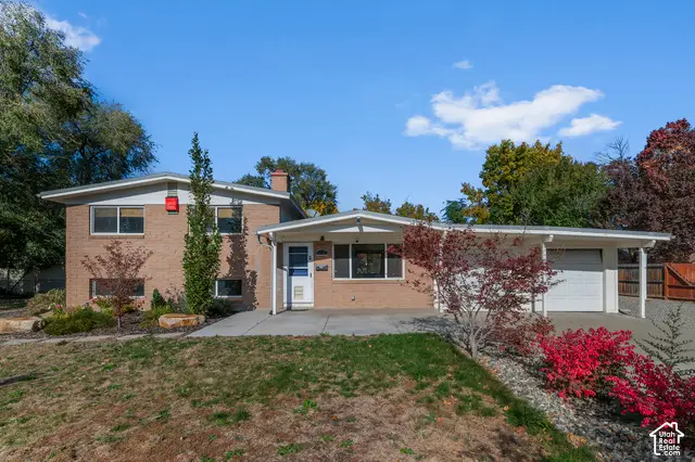 1121 E Hyland Lake Dr, Murray, UT 84121 - #1