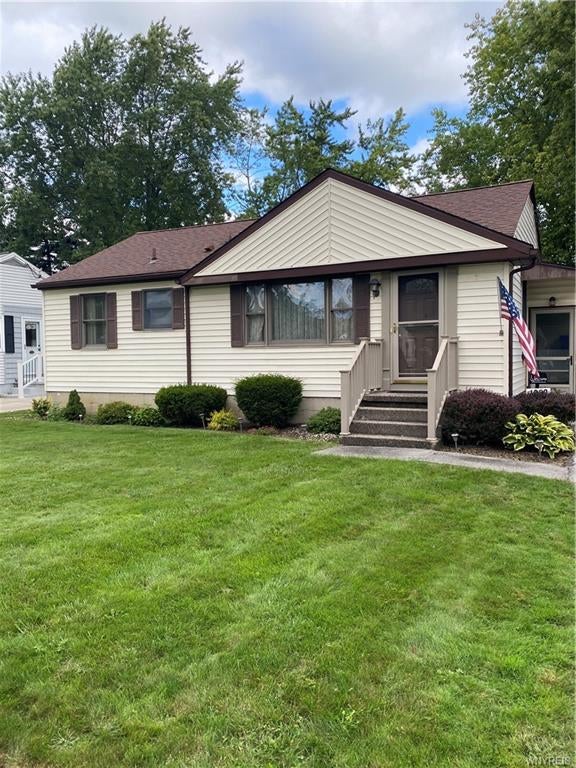1082 Pioneer Drive, North Tonawanda, NY 14120 ERA