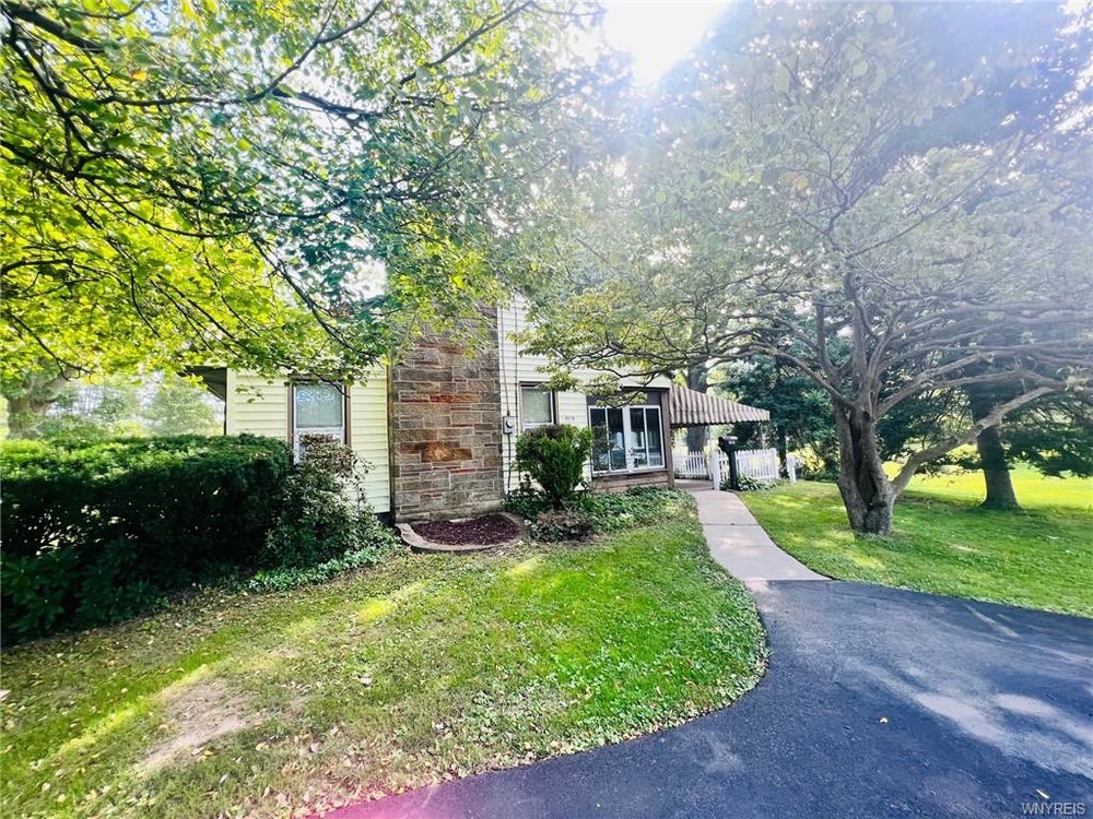 8519 N Main St, Eden, NY 14057 ERA