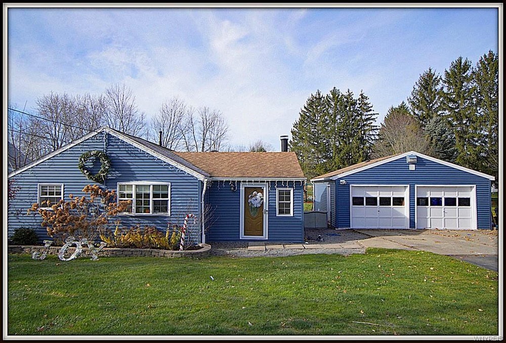 6270 Bear Ridge Road, Pendleton, NY 14094 ERA