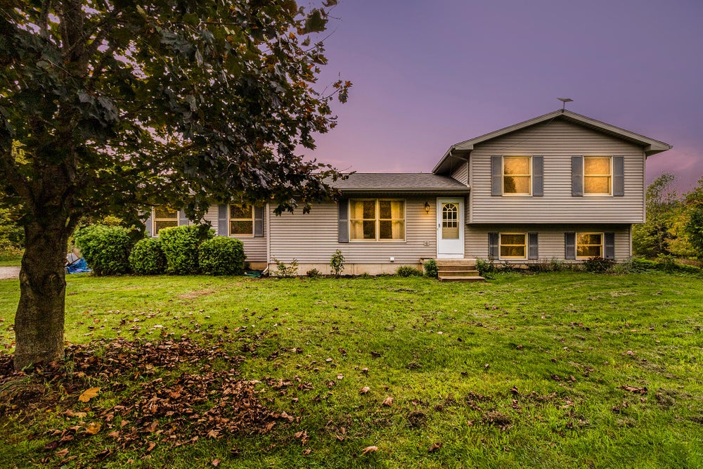 11454 Brown Road, Springport, MI 49284 ERA