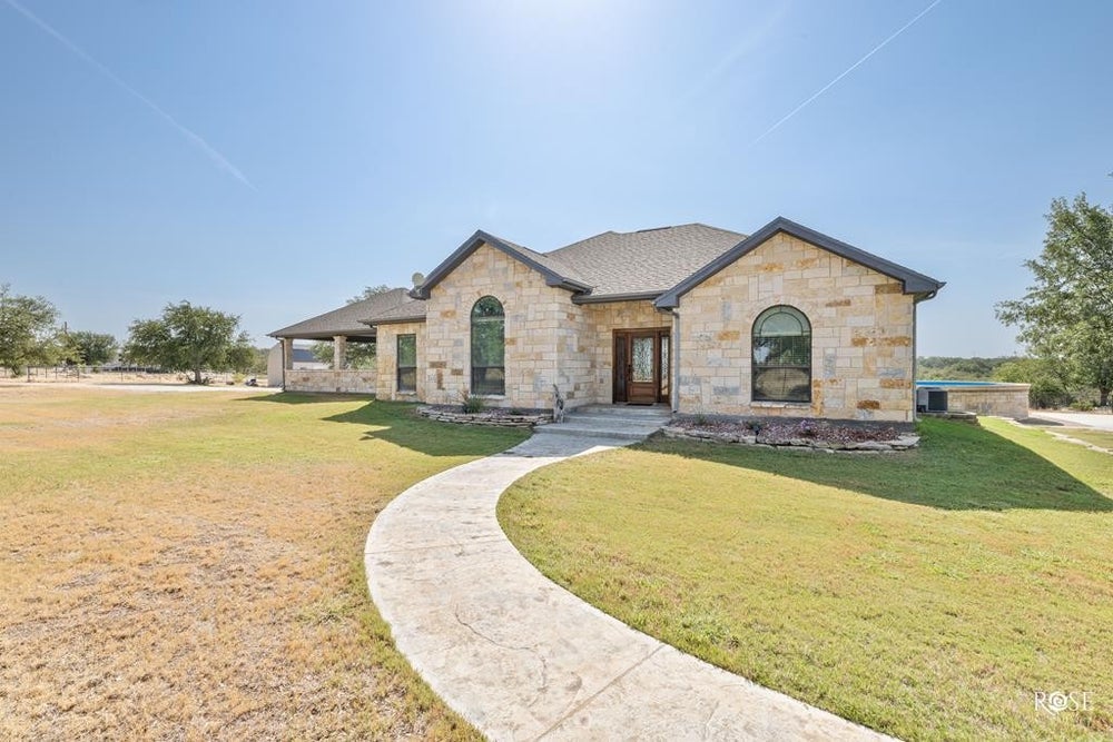 1000 Wagon Wheel Rd, Mertzon, TX 76941 ERA