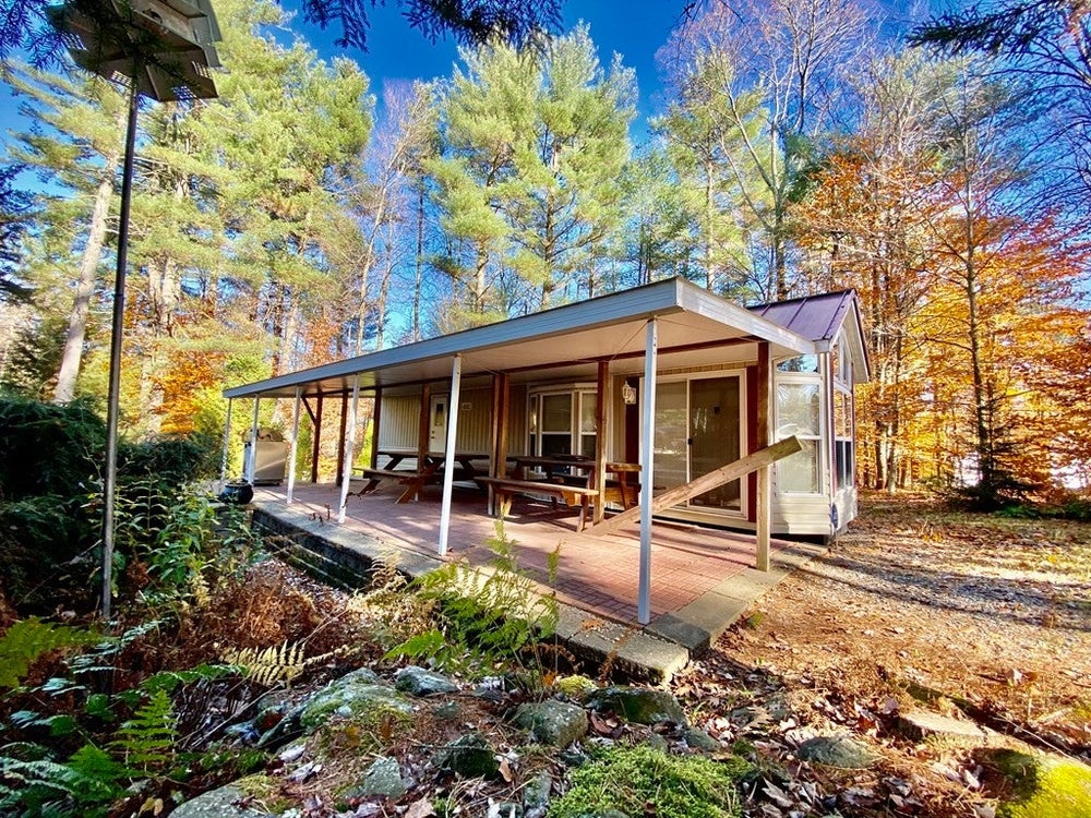 19 Apache Dr, Heath, MA 01346 ERA