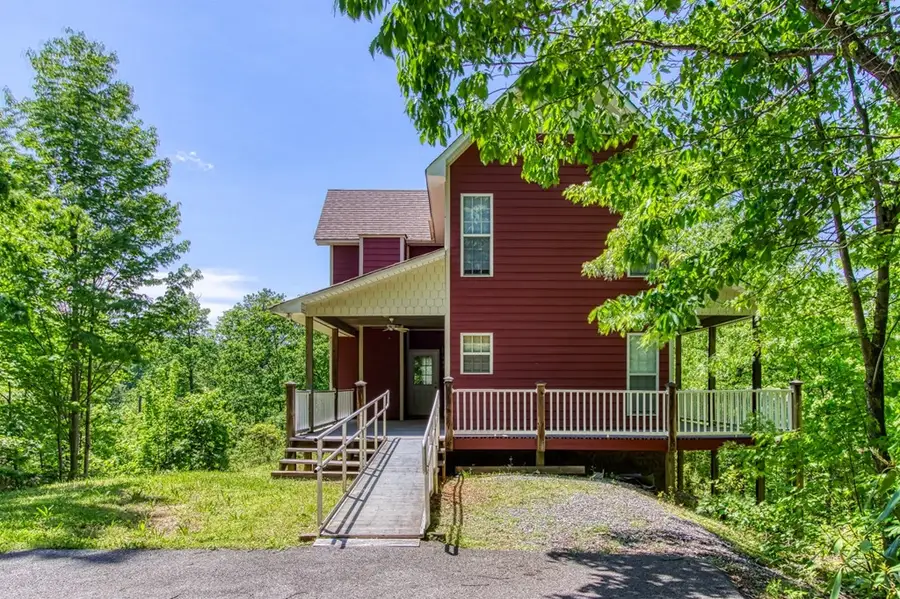 4224 S Boogertown Road, Sevierville, TN 37876 - Image #2