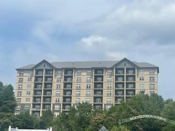 124 Plaza Drive #UNIT 1502, Pigeon Forge, TN 37863