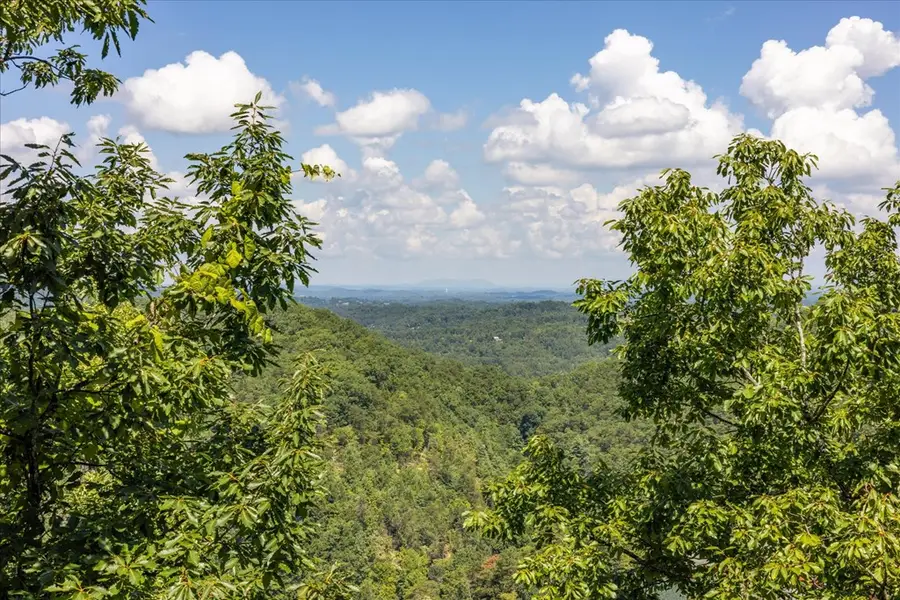 1413 Eagle Cloud Way, Sevierville, TN 37862 - Image #3