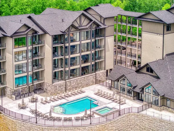 855 Campbell Lead Road #UNIT 208, Gatlinburg, TN 37738