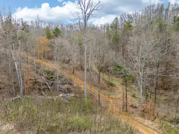 1444 George Harrison Way, Seymour, TN 37865