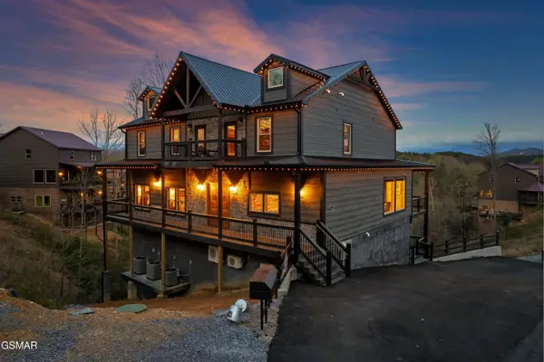 2115 Elk Pass Lane, Sevierville, TN 37862