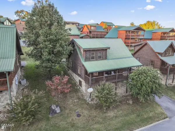 526 Blackberry Ridge Way, Pigeon Forge, TN 37863
