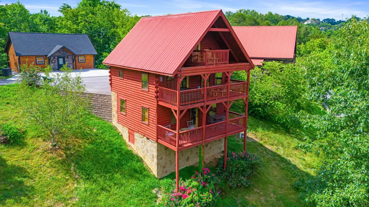 513 Hideaway Ridge Circle, Sevierville, TN 37862 - Image #1