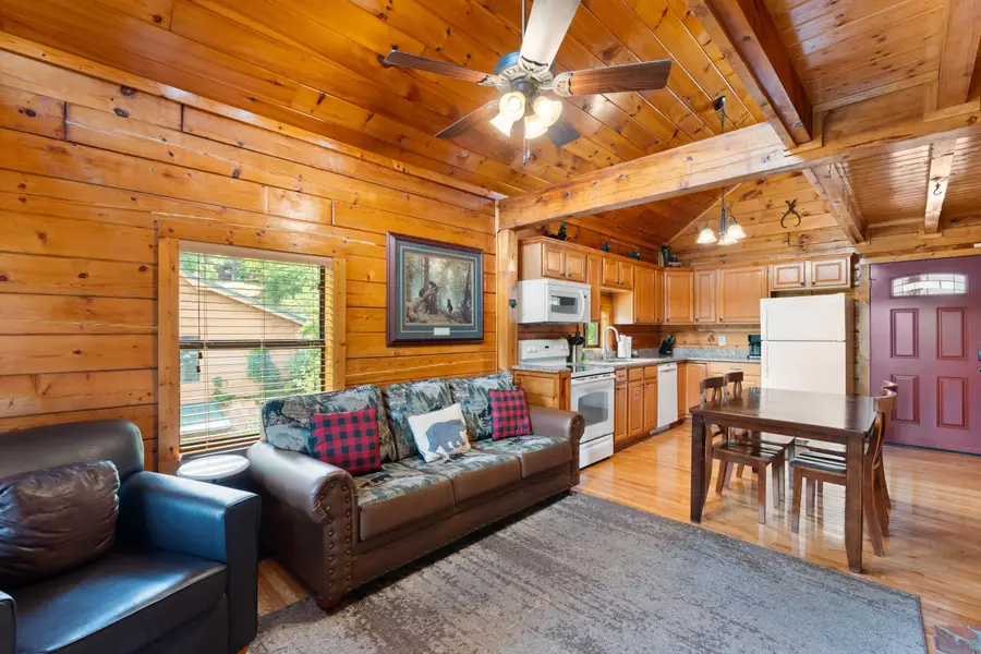 513 Hideaway Ridge Circle, Sevierville, TN 37862 - Image #2