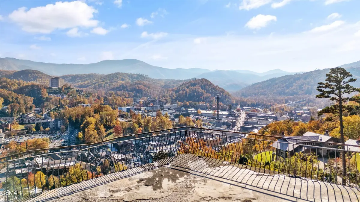 345 Greystone Heights Road, Gatlinburg, TN 37738 - Image #1