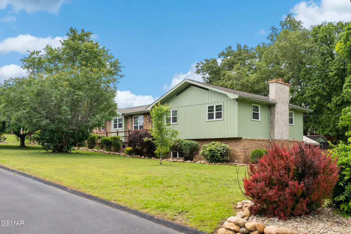 310 Hollywood Circle, Sevierville, TN 37862 - Image #1