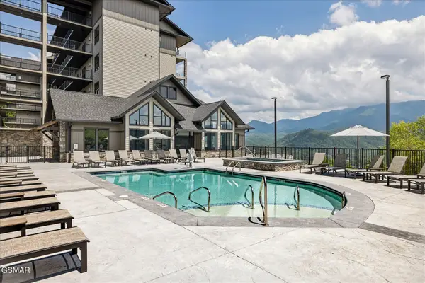 855 Campbell Lead Road #UNIT 108, Gatlinburg, TN 37738